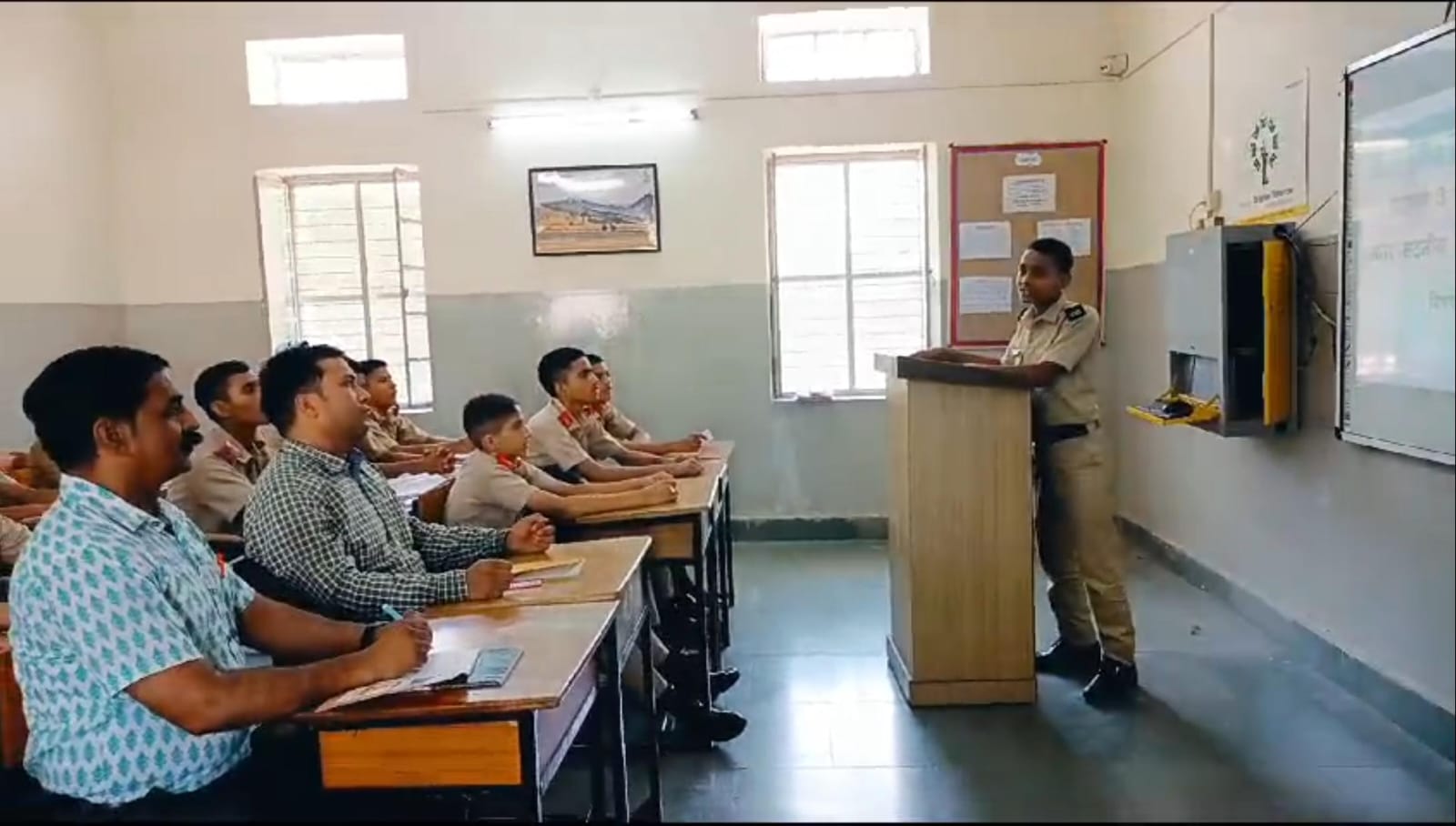 As a part of CHANDRAYAAN -3 success celebrations, class IX cadets enganged in an exhilarating verbal battle at “Race for space” hindi debate.